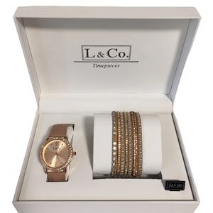 L & Co. Timepieces NIB in box 2 piece set Works Strong magnetic closure Bracelet